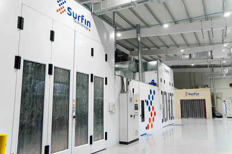 Kombinované lakovací kabiny pro mokré lakování s mycím boxem