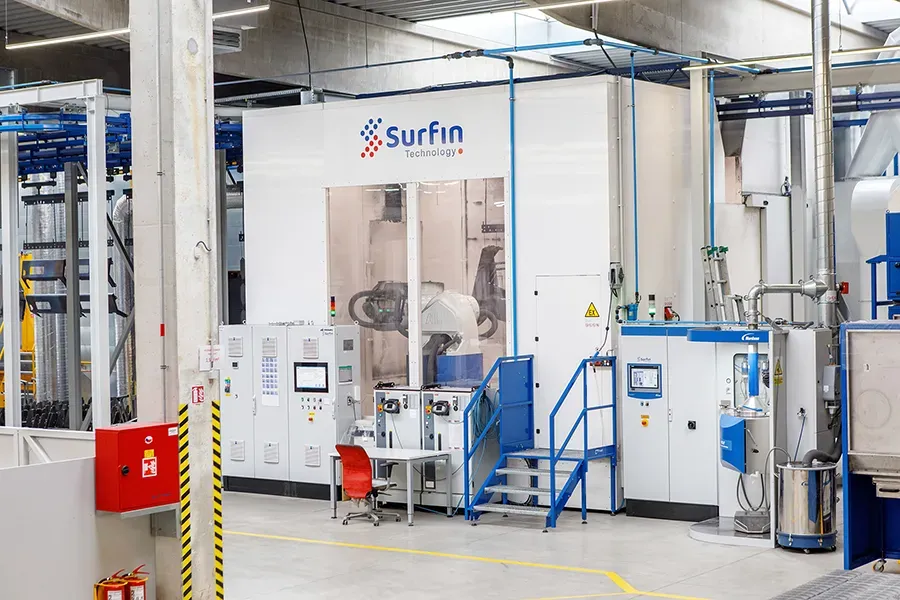 Robotic coating station