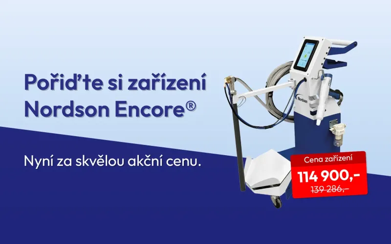 Banner se slovy "Pořiďte si zařízení Nordson Encore® – nyní za skvělou akční cenu" a vyzobrazením práškovacího zařízení s cenou