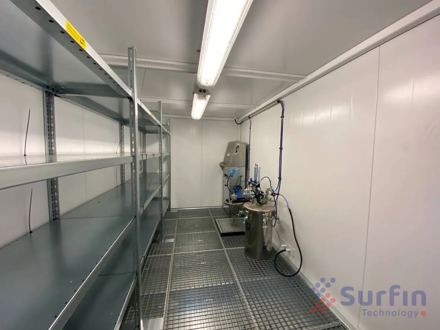 Preparation room for wet coating