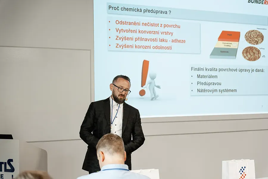 Představitel firmy Henkel Petr Hlaváček
