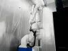 Sedmiosý lakovací robot