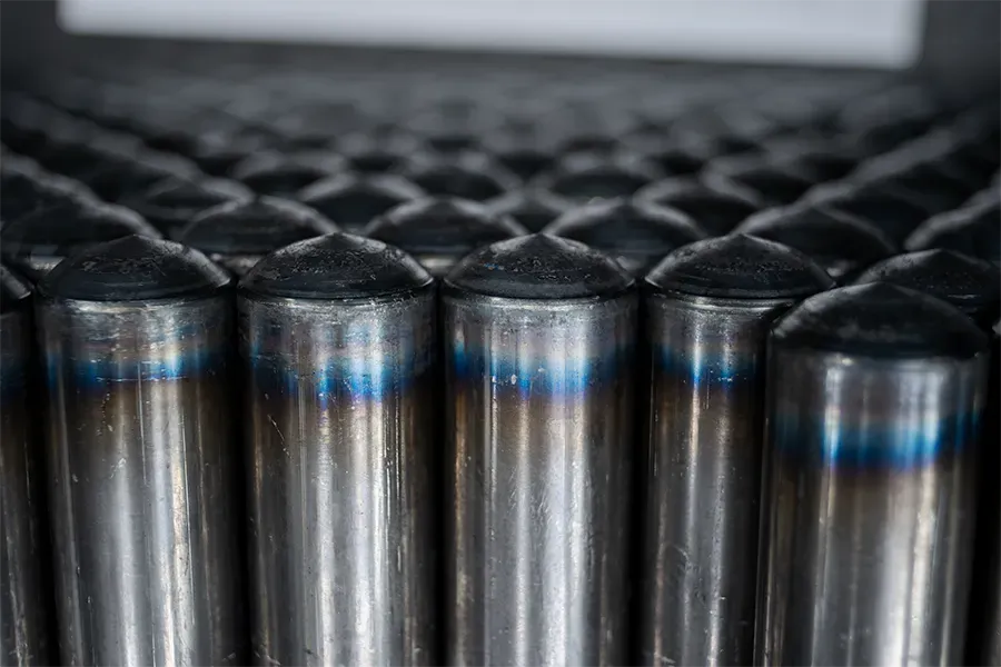 Složené ocelové patrony před tryskáním