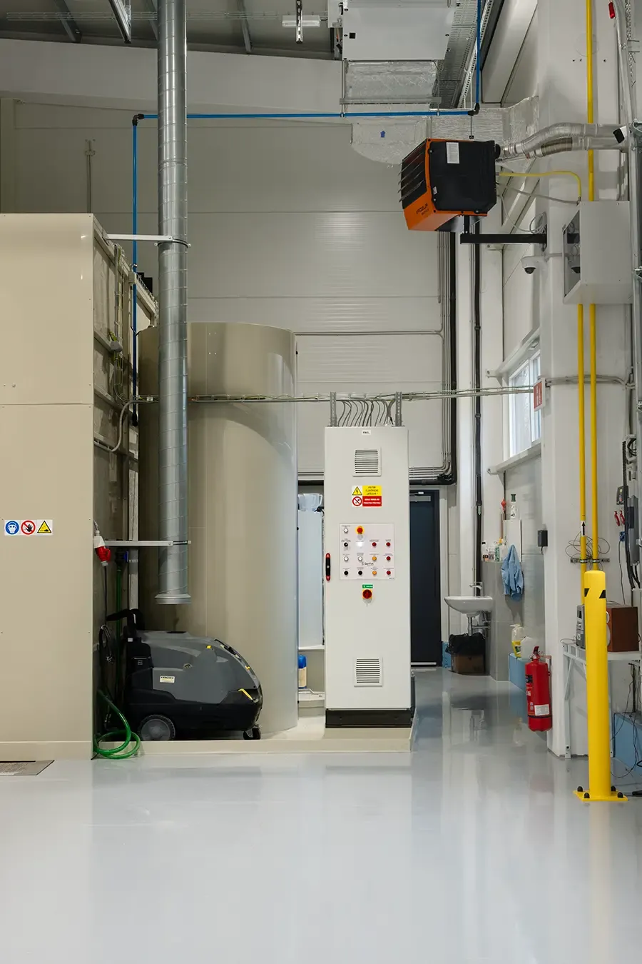 Kontrolní panel mycího boxu s vysokotlakým čističem