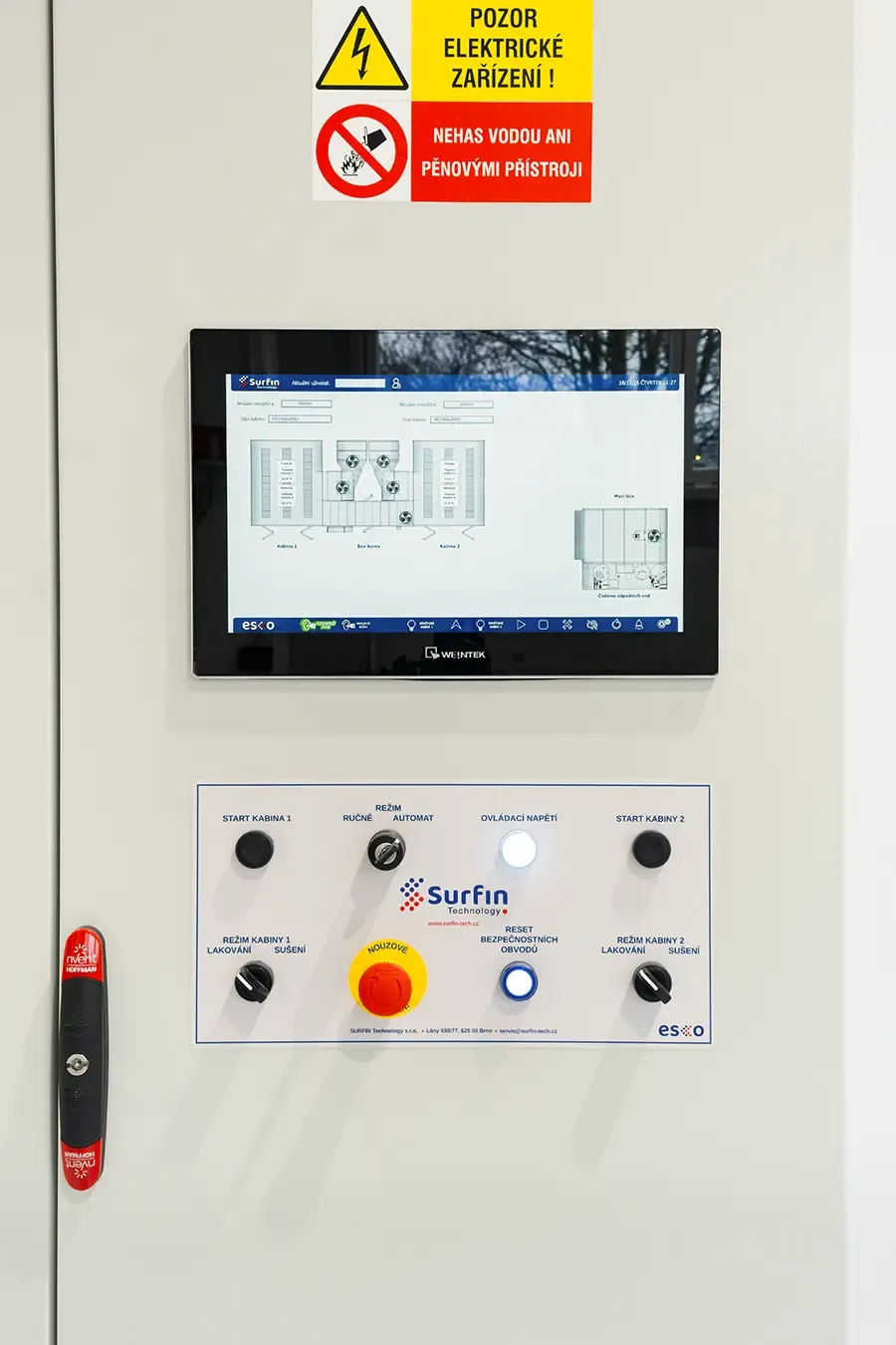 Řídicí panel systému ESCO zblízka