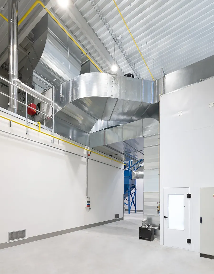 Compressor station air ventilation