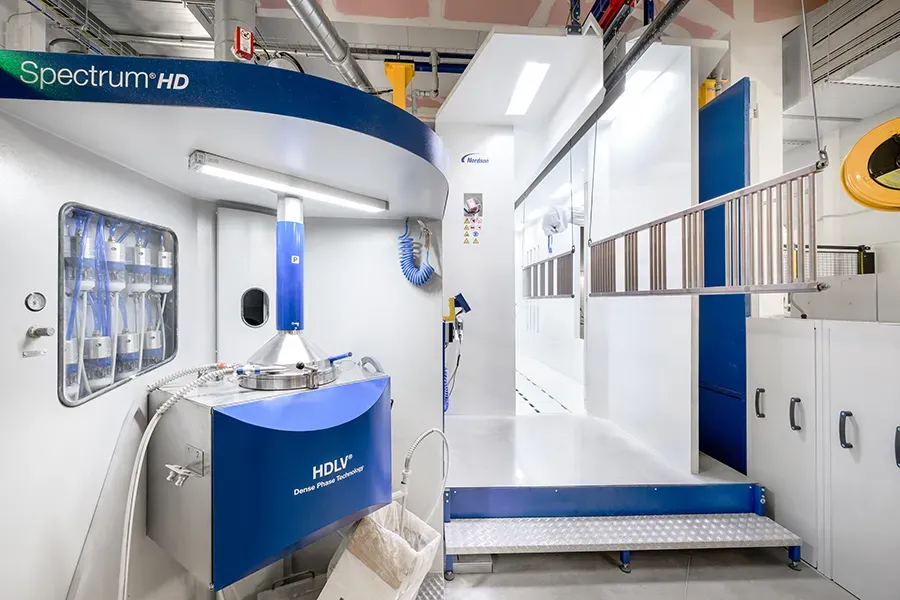 Nordson Spectrum HD coating booth
