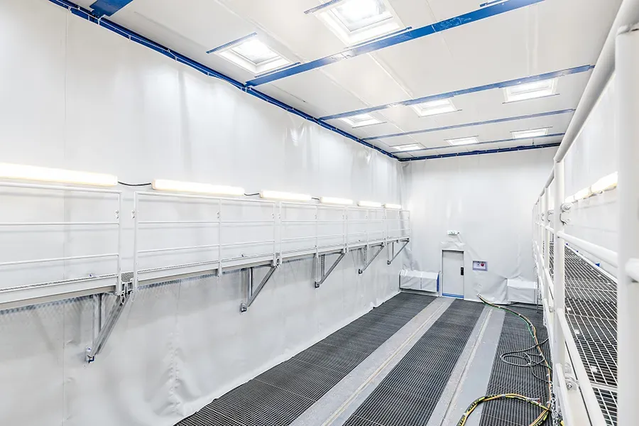 Blasting chamber interior at Moravia - Apex
