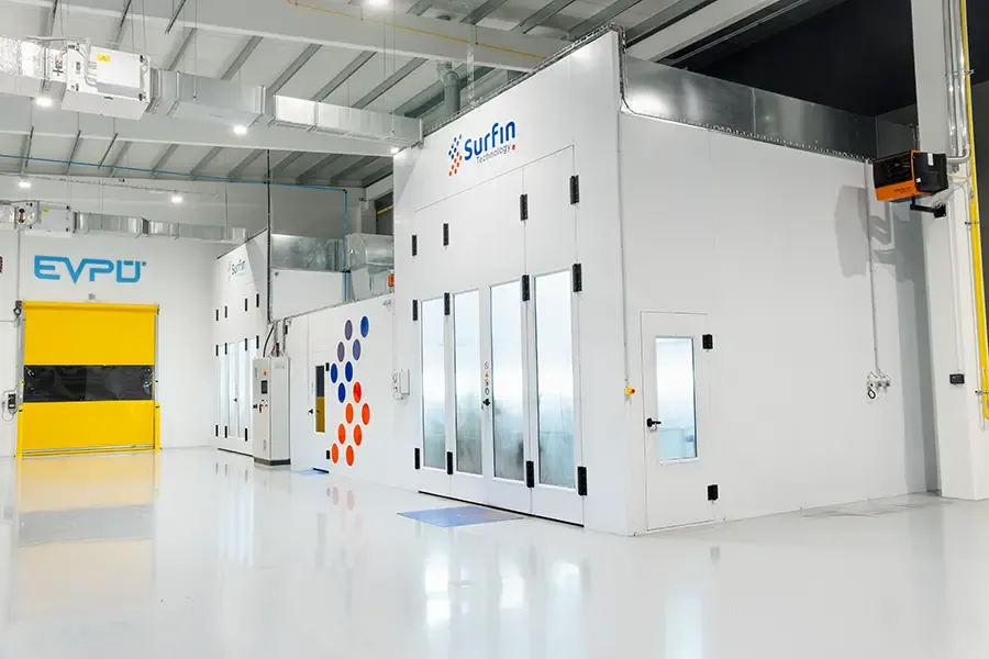 Mokré lakovací kabiny - pohled zvenku