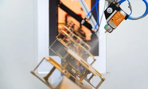 Automatic robotic coating line reduced wet coating usage